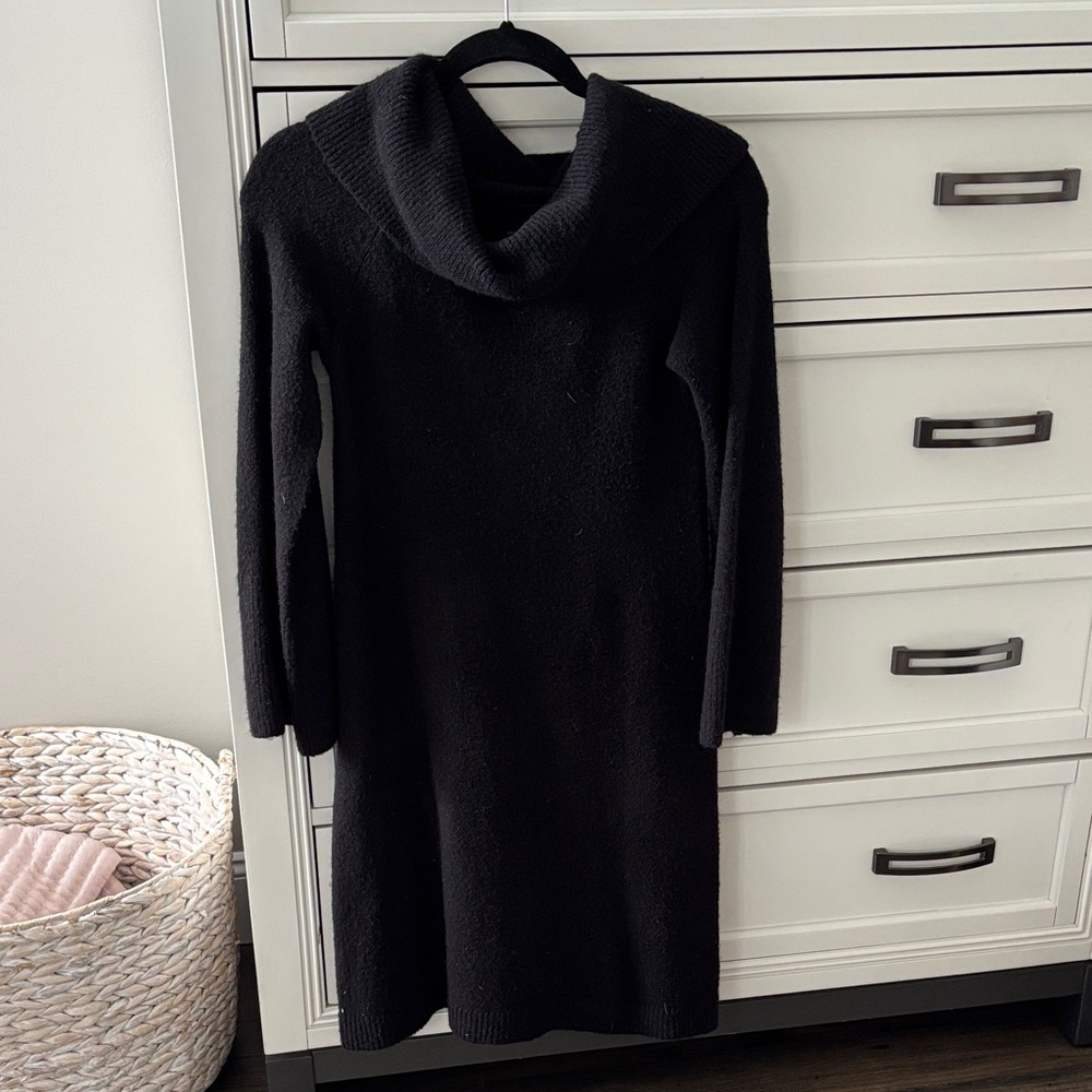 Ann Taylor Black Long Sleeve Dress